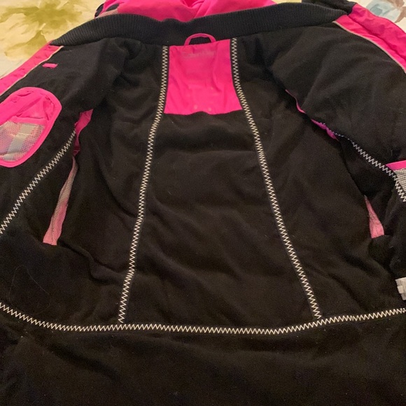 Calvin Klein winter puffer. Slim & stylish! Super warm. Statement piece. - Picture 5 of 6